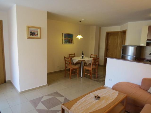 Ara-Ninja Apartment Baska  Exterior photo
