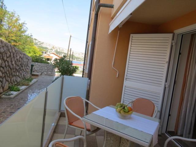 Ara-Ninja Apartment Baska  Exterior photo